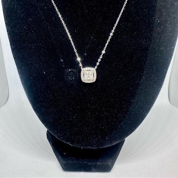 Moissanite Diamond Necklace 1 Carat Princess Cut Halo Floatings Necklace 925 18K - Picture 9 of 12